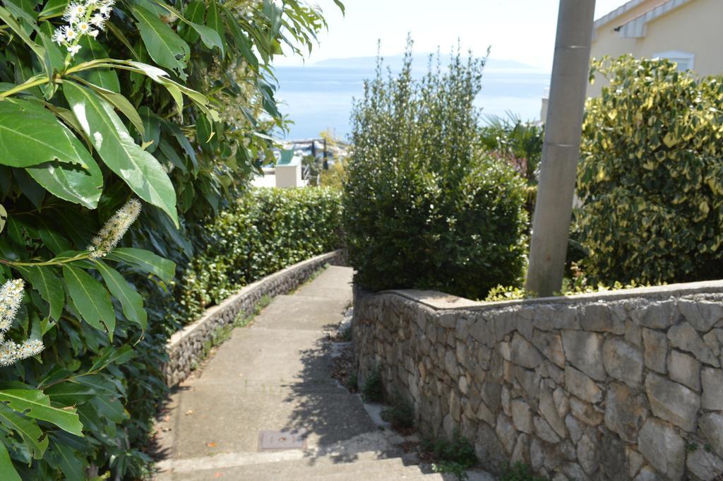 Apartment Sonia Ičići الغرفة الصورة